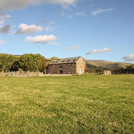 Rusby Barn *